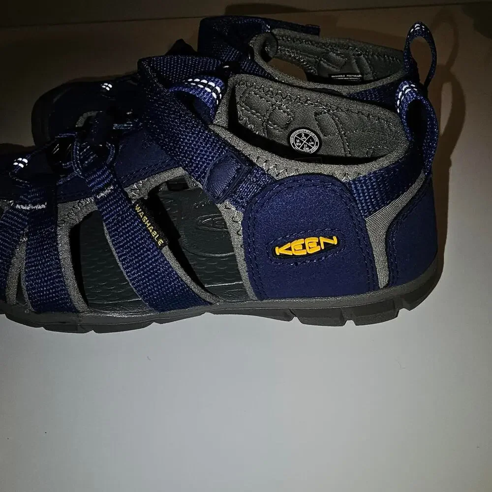 Keen kids navy blue sandals